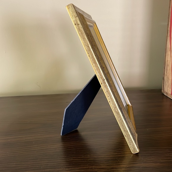 VTG Antiqued Gold Solid Wood Picture Frame for 5 x 7 Picture - Picture 3 of 7